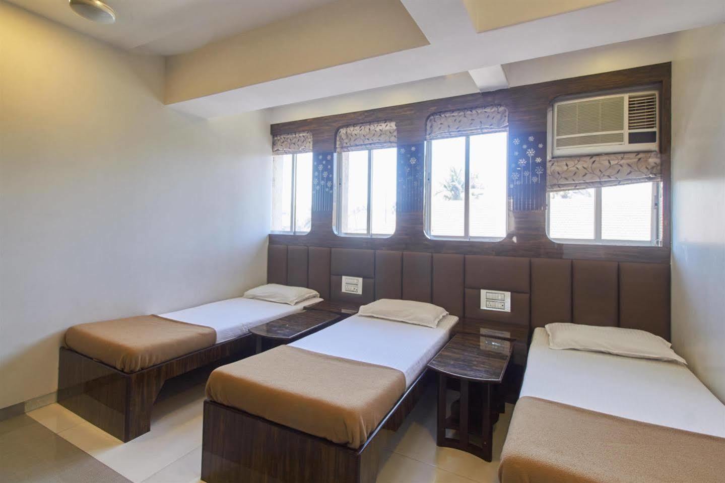 Oyo 28893 Hotel Gulf Mumbai Dış mekan fotoğraf